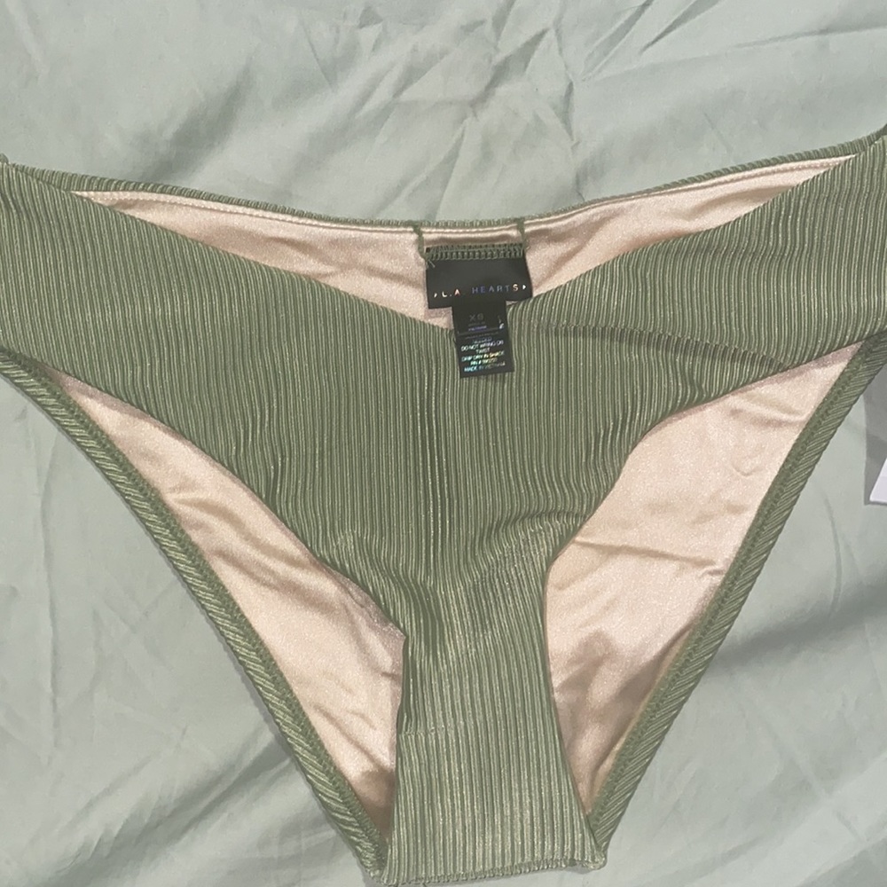 Fox Racing Bikini 🦊 👙 - Picture 4 of 8